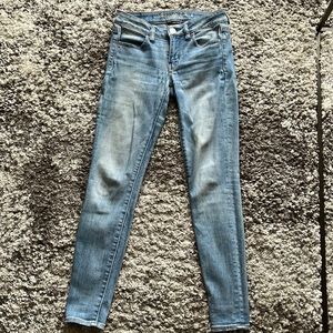 American eagle light wash skinny jeans
